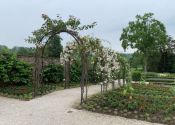The-Newt-Estate-Rose-Arches-2