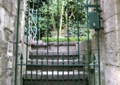Restoration of a tall spear finial garden gate in Camden Bath
