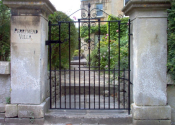 Decorative single gate, Perrymead, Bath